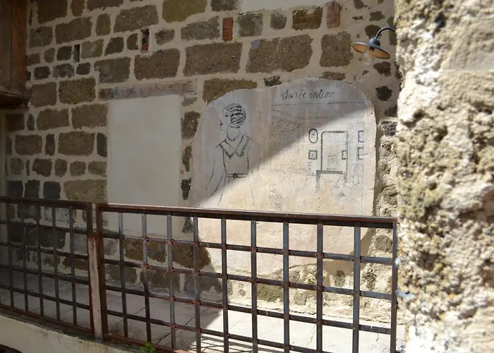 Le 19 - Suite 19 - 50m2 - Centre Historique - Clim
