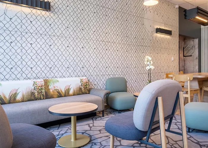 B&B HOTEL Cluses Sud