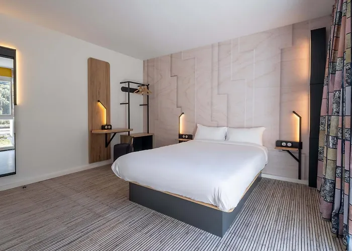 B&B HOTEL Cluses Sud