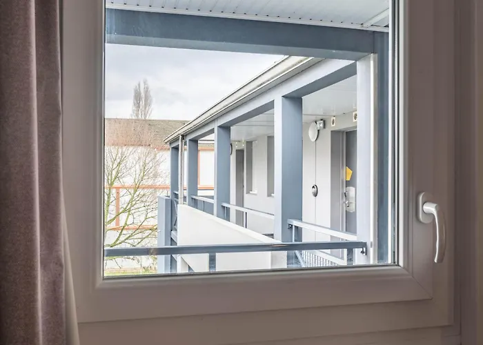 B&B HOTEL Lille Seclin Unexpo