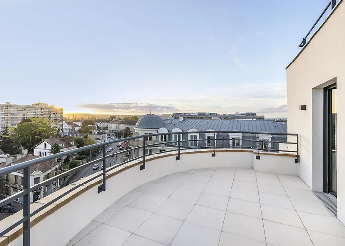 Holiday Inn Express Paris - Poissy By Ihg
