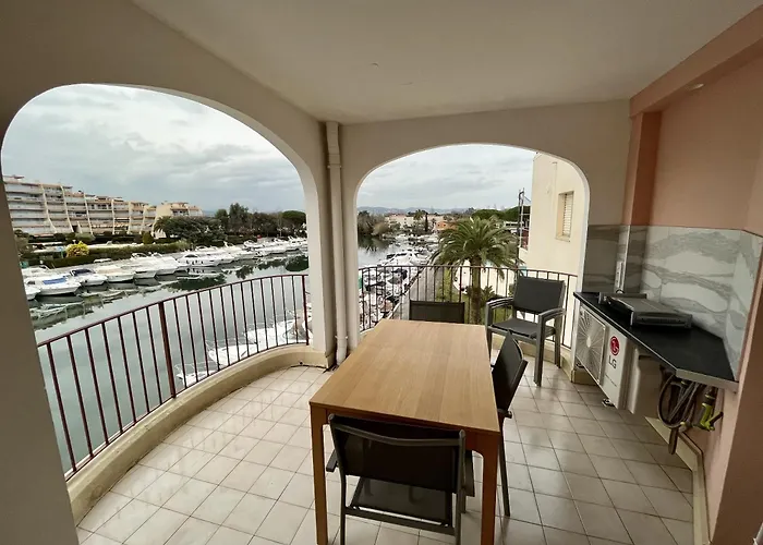 Studio moderne - Port de Mandelieu - Proche Mer