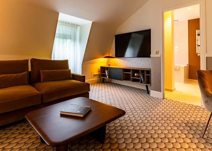 Continental Hotel