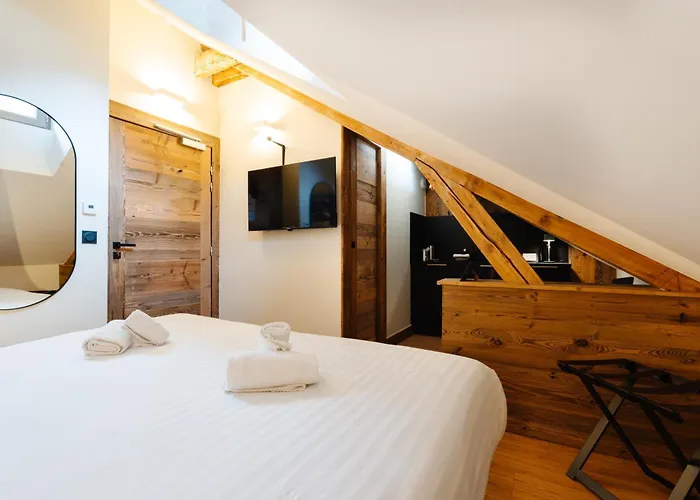 Hostellerie du Petit Saint Bernard