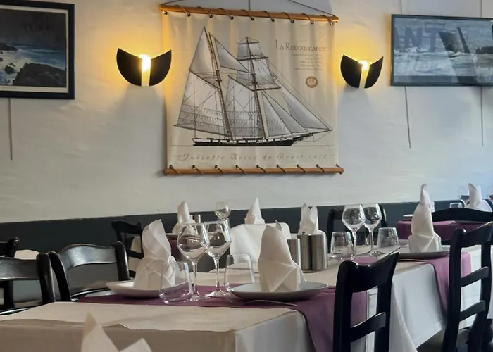 Logis Hôtel Les Chardons Bleus RESTAURANT LE BISTROT DE LA MER