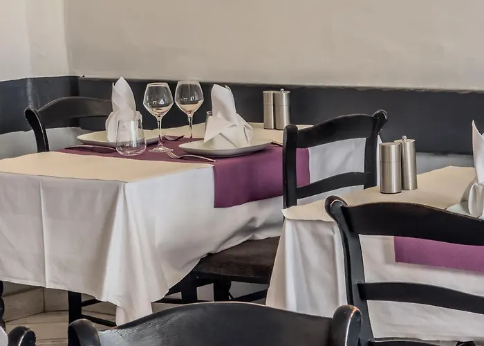 Logis Hôtel Les Chardons Bleus RESTAURANT LE BISTROT DE LA MER