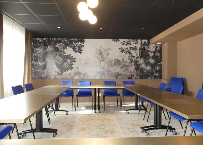 Brit Hotel Confort Alençon