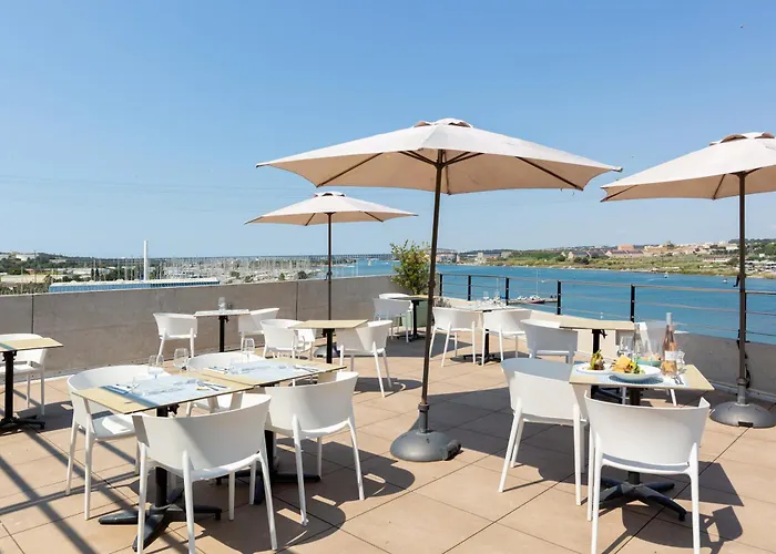 Golden Tulip Martigues Provence