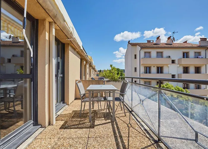Appart Hotel Odalys City Aix en Provence Les Floridianes