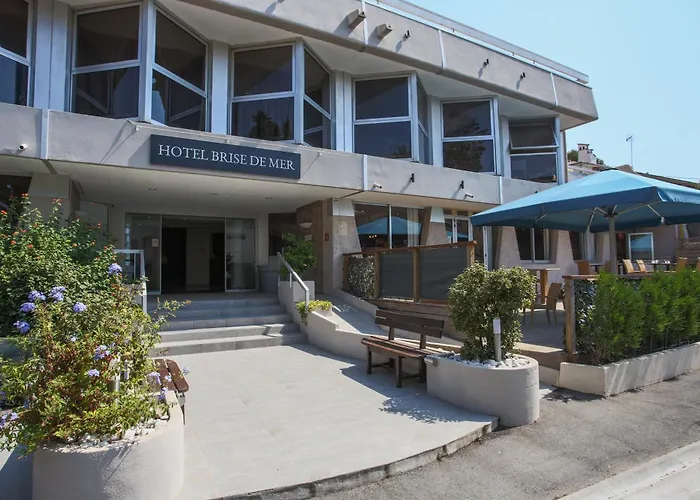 Hotel Brise de Mer - Piscine intérieure&extérieure