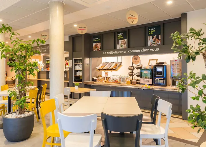 B&B HOTEL Troyes Magasins d'usine