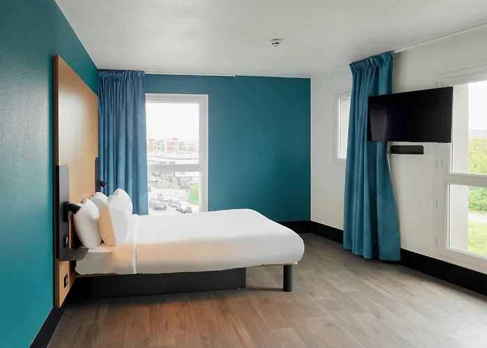 B&B HOTEL Paris Romainville Noisy-le-Sec