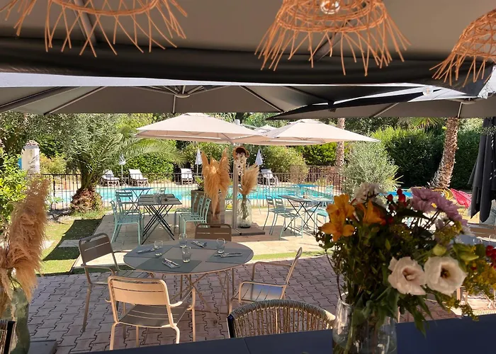 Hotel Logis La Bastide des Golfs à Mouans-Sartoux