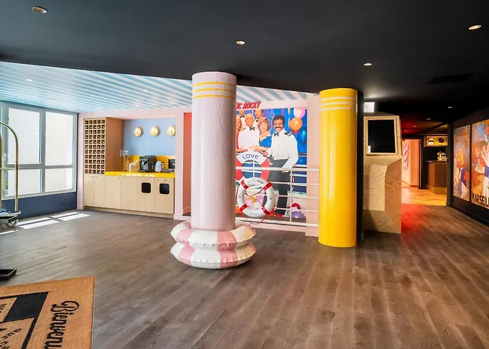 Rockypop Marseille Hotel