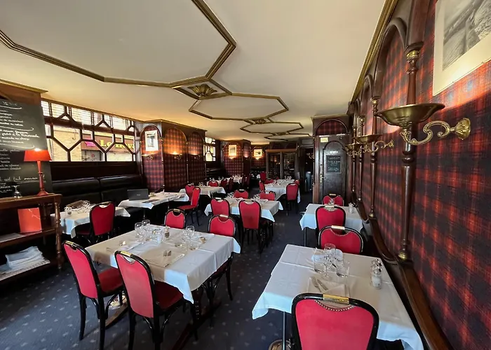 Logis Hotel & Restaurant - Les Arcades