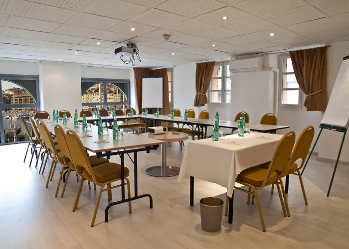 Maisons du Monde Hôtel&Suites - Marseille Vieux Port