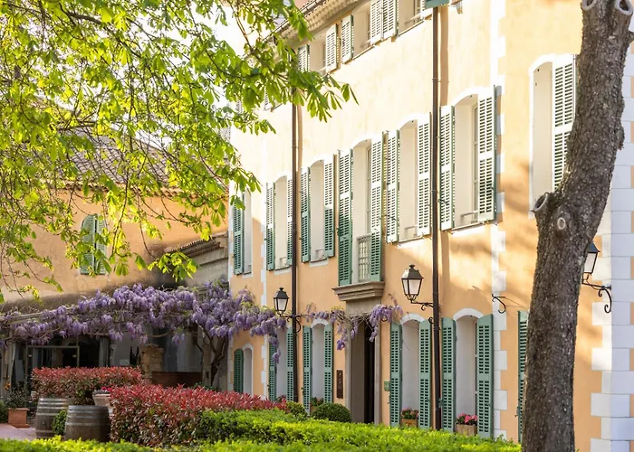 Hostellerie De L'abbaye De La Celle - Les Collectionneurs