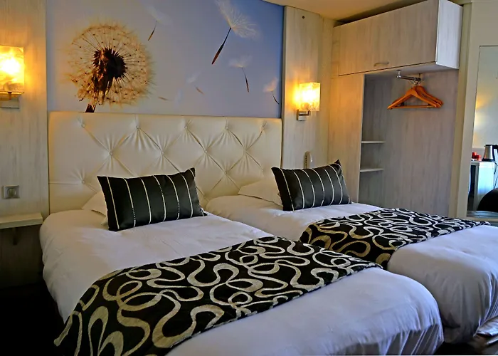 Logis - Hotel & Restaurant Des Lacs Paris Sud