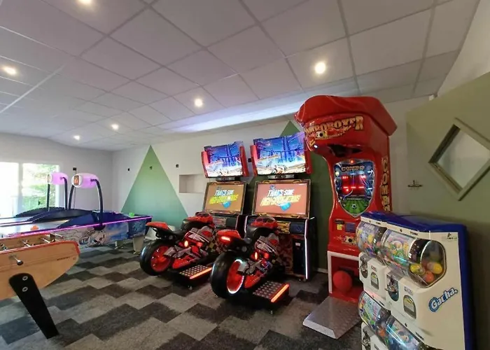 Très beau Mobil Home 40 m2 3Ch - Camping 4 étoiles Les Charmettes 370- proche FUN ZONE