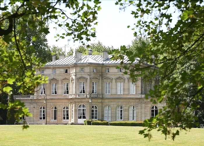 Château De La Motte Fenelon
