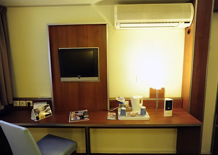 Comfort Hotel Aeroport Lyon St Exupery
