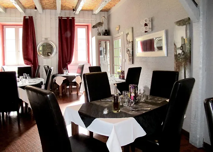 Logis Hôtel Deshors-Foujanet