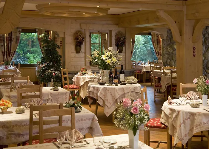 Chalet-Hôtel Neige et Roc, The Originals Relais (Hotel-Chalet de Tradition)