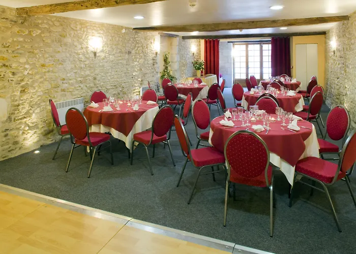 Logis Hôtel Restaurant Le Puits Doré
