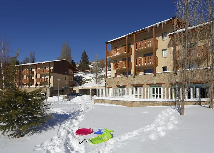 Résidence Néméa Les Chalets Du Belvédère Font Romeu