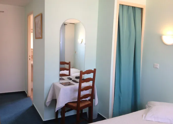 Au Nouvel Hotel