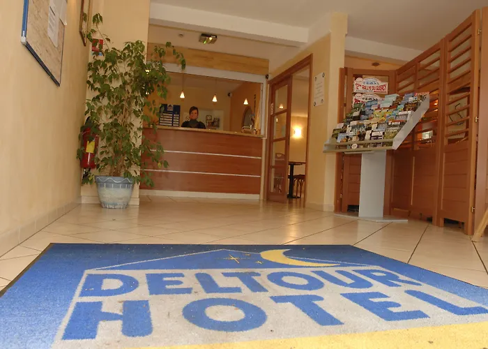 BRIT HOTEL Essentiel CAHORS Nord