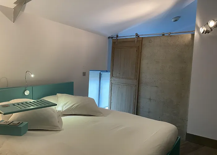 Hôtel Le Dormeur du Val