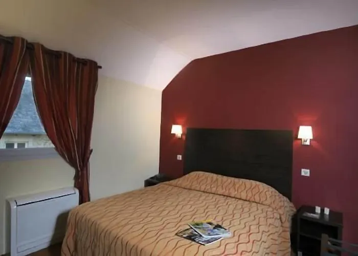 Logis Hotel De La Tour
