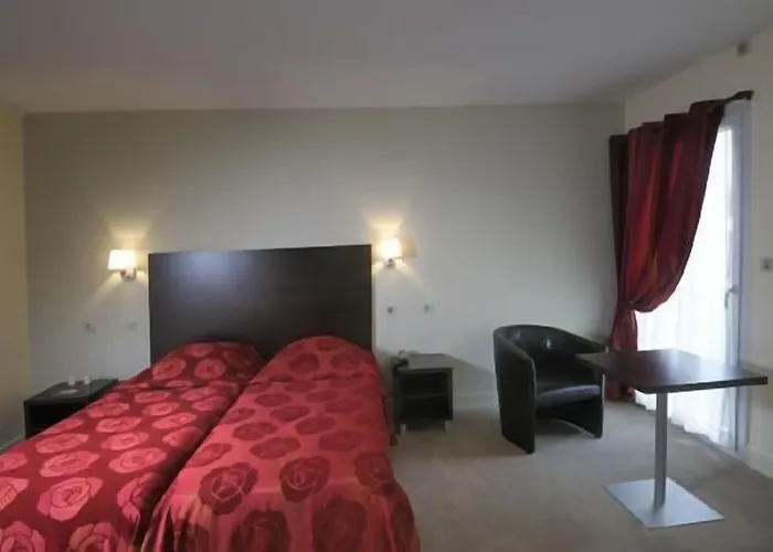 Logis Hotel De La Tour