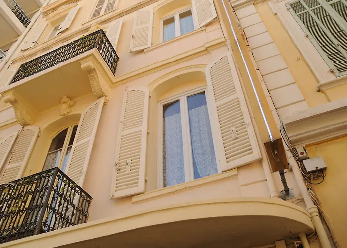 Nouvel Hotel Saint-Raphael 