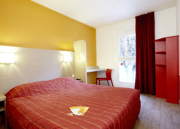 Première Classe Pau Bizanos Hôtel