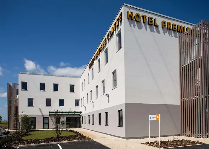Première Classe Chartres Sud - Barjouville
