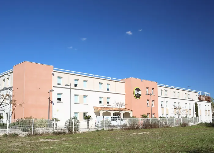 B&B HOTEL Marseille Aéroport Saint-Victoret