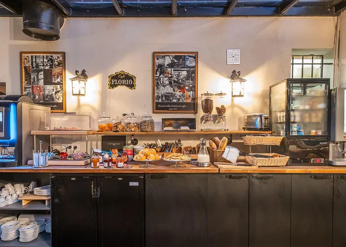 The Originals Boutique, Hôtel Le Marignan,Le Havre Centre Gare