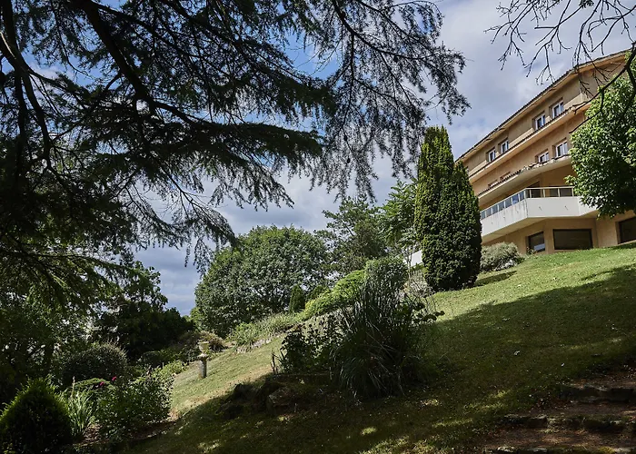 Logis Hôtel La Bruyere