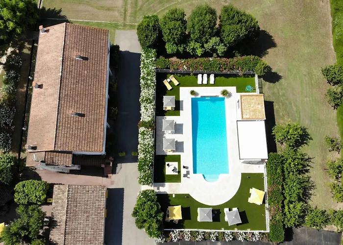 Hotel du Bosquet