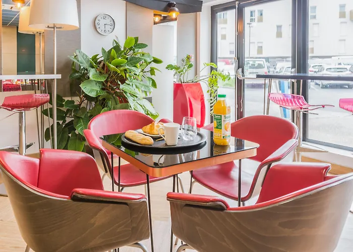 HOTEL ZOLA 45 Bezons La Defense