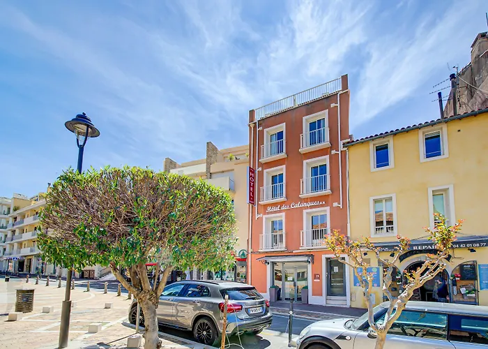 HOTEL DES CALANQUES Port de Cassis