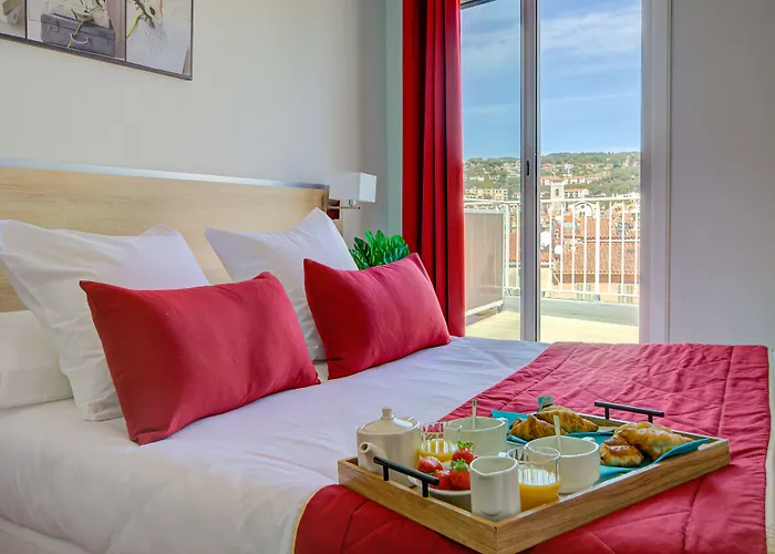 HOTEL DES CALANQUES Port de Cassis