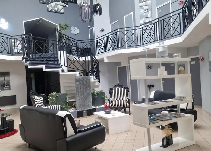 Agape Hotel Niort- Bessines