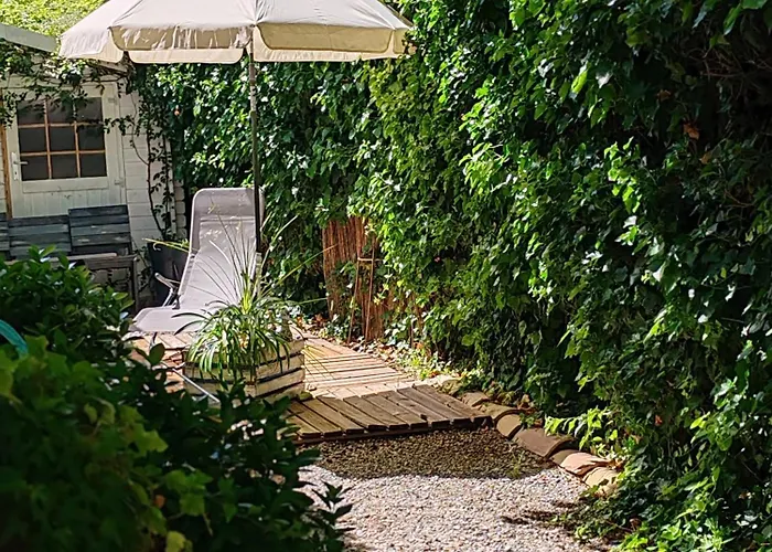 Le Petit Jardin ... Hotel L'Isle-sur-la-Sorgue