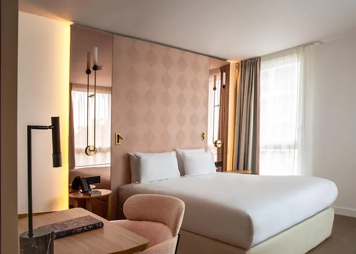 Hôtel Kyriad Prestige Paris Asnieres