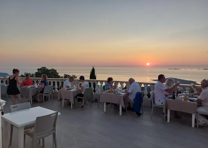 Hôtel restaurant Le Belvedere De Coti