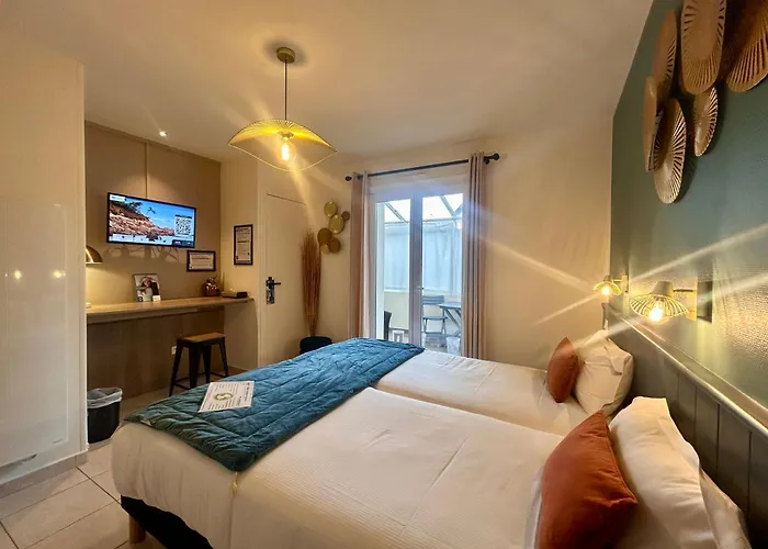 BRIT HOTEL CONFORT Lannion vers Perros-Guirec