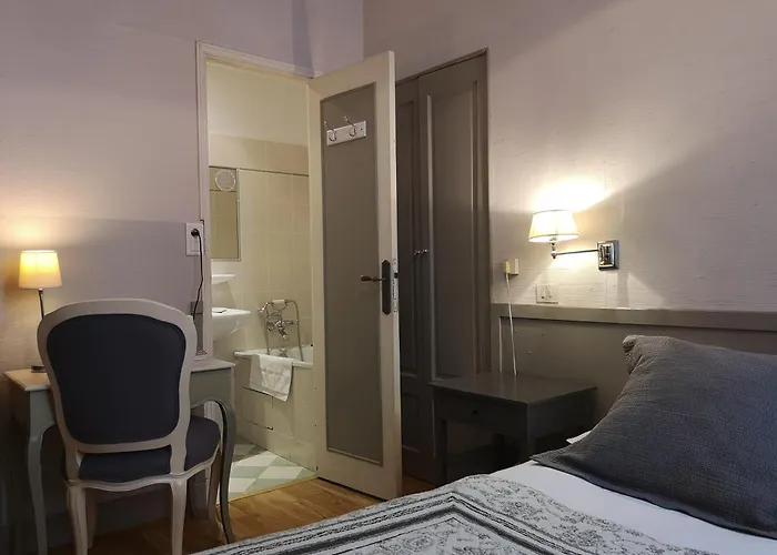 Hotel L'Amphitheatre Nimes